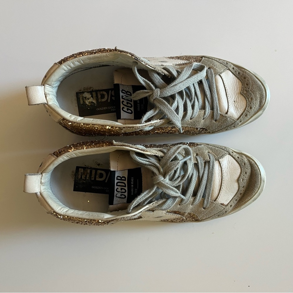 Mid Star Glitter Wing-Tip Sneakers